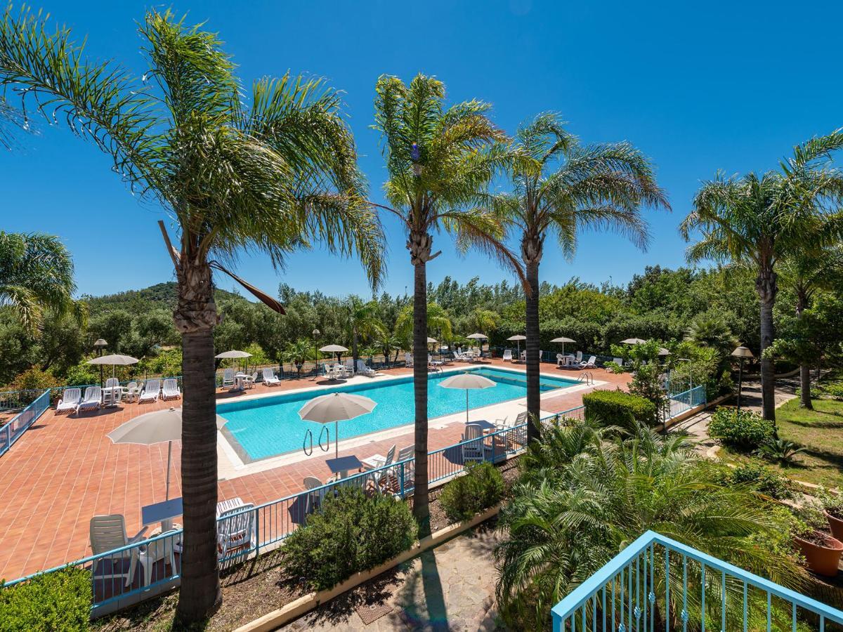 Mare Azzurro Aparthotel Cardedu Luaran gambar